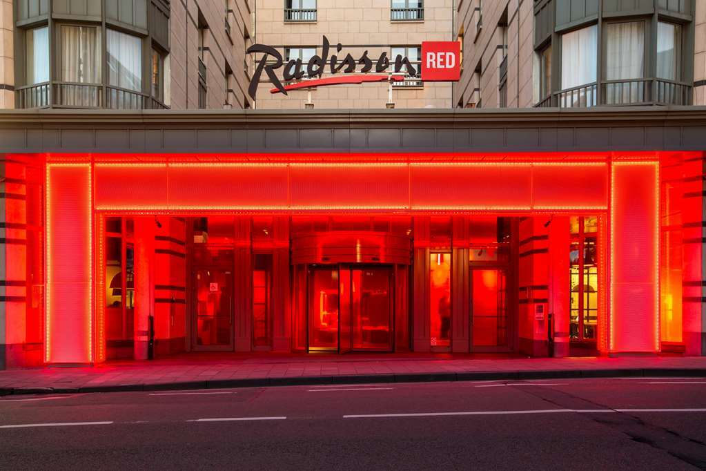 Radisson Red Brussels Ξενοδοχείο Εξωτερικό φωτογραφία